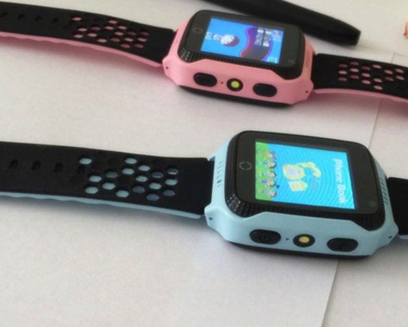 Kids Mobile Phone Watch Cellphone Quad Band GSM GPS Phone