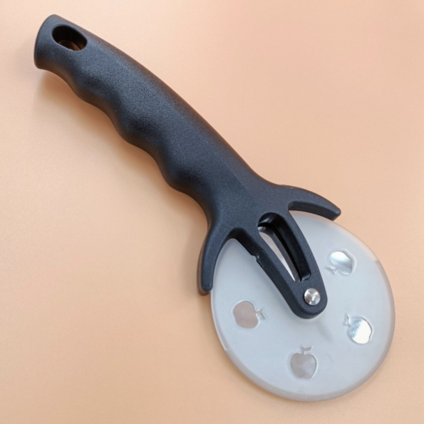Pizza Cutter With PP Handle Good Price